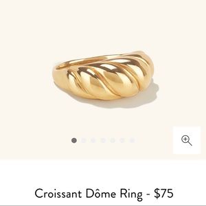 Mejuri Croissant Domé Ring Size 3